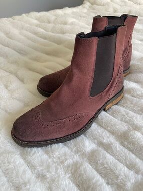Vintage Belmondo Suede Wingtip Chelsea Boots EU 38 luxe Italian inspired